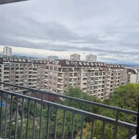 Apartment Sea View Lazur