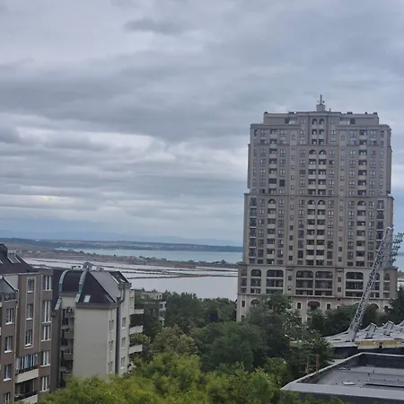 Apartment Sea View Lazur